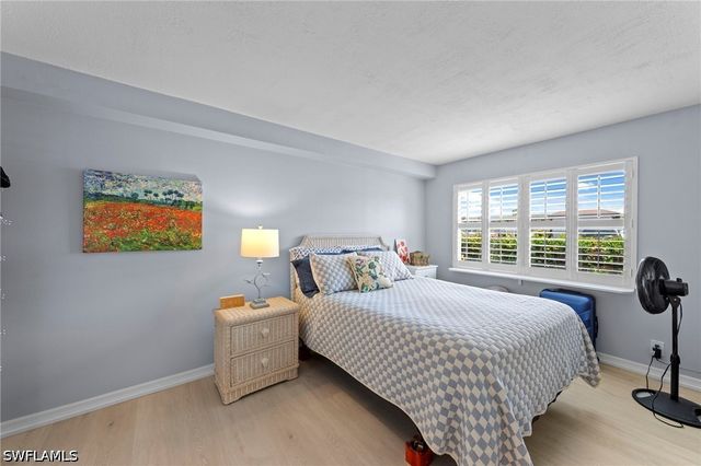 248 Palm DR 3, Naples, FL 34112