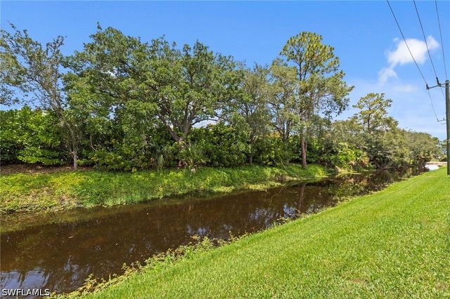 248 Palm DR 3, Naples, FL 34112