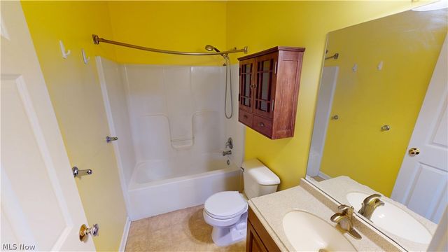 957 Edgewater Circle, Kent, OH 44240