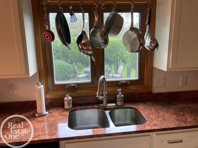 17903 Rocco Drive, Macomb, MI 48044