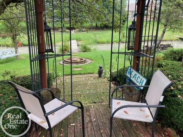 17903 Rocco Drive, Macomb, MI 48044