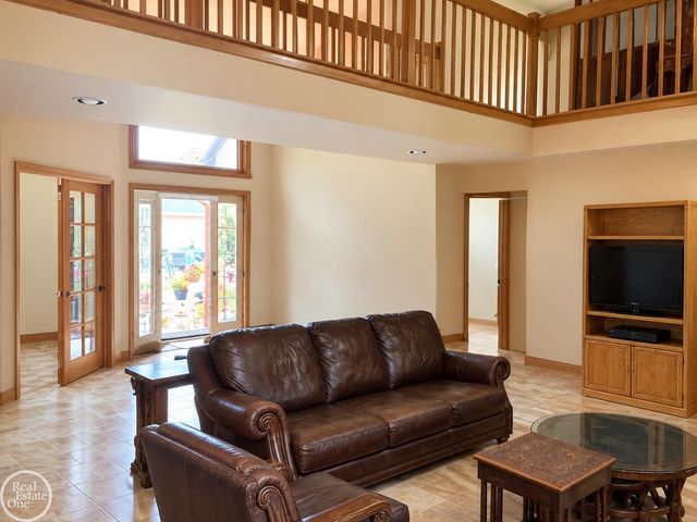 17903 Rocco Drive, Macomb, MI 48044