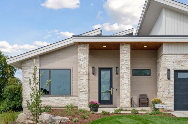 3767 Brookside Drive, Chaska, MN 55318