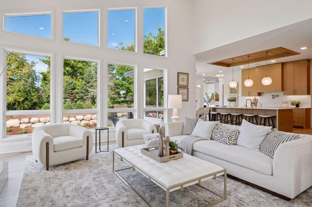 3767 Brookside Drive, Chaska, MN 55318