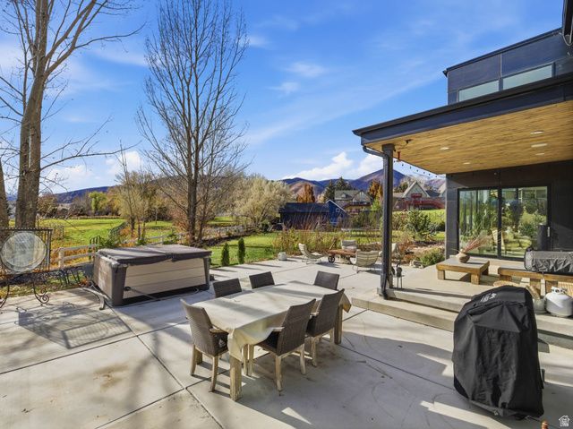 35 W BURGI LN, Midway, UT 84049