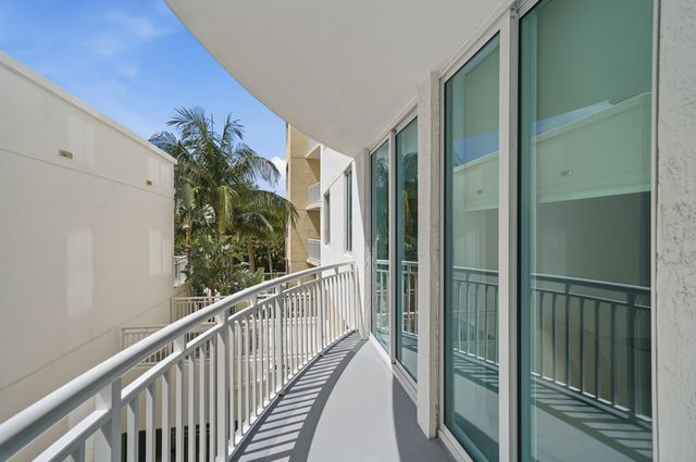 1755 E Hallandale Beach Boulevard 207e, Hallandale Beach, FL 33009