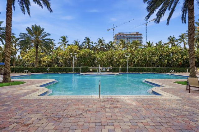 1755 E Hallandale Beach Boulevard 207e, Hallandale Beach, FL 33009