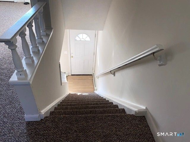 118 High Path Road 118, Windsor, CT 06095