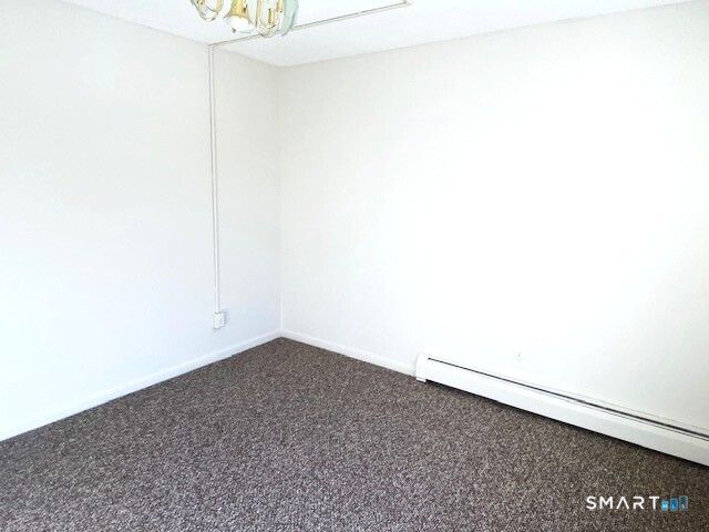 118 High Path Road 118, Windsor, CT 06095