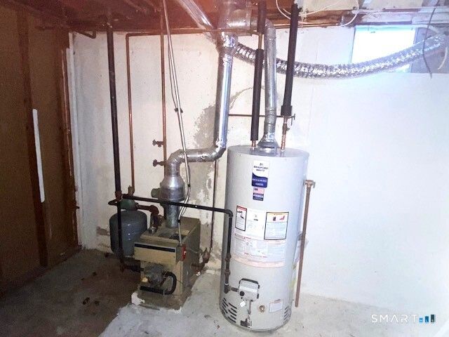 118 High Path Road 118, Windsor, CT 06095