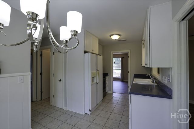 12 Jameswood Avenue, Savannah, GA 31406