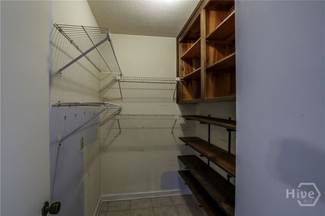 12 Jameswood Avenue, Savannah, GA 31406