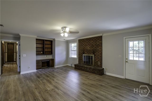 12 Jameswood Avenue, Savannah, GA 31406