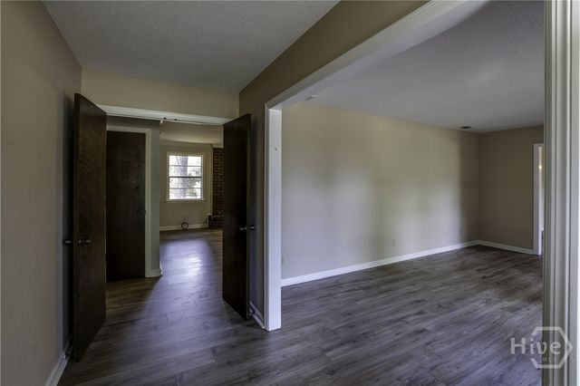 12 Jameswood Avenue, Savannah, GA 31406