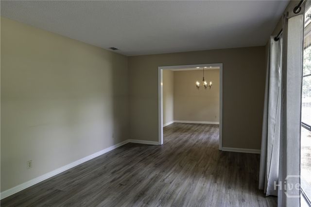 12 Jameswood Avenue, Savannah, GA 31406