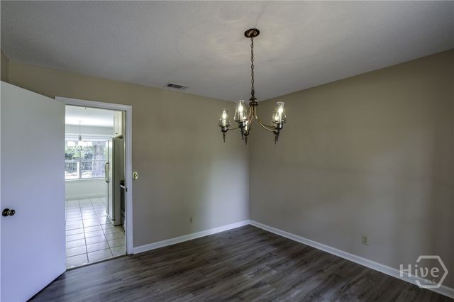 12 Jameswood Avenue, Savannah, GA 31406