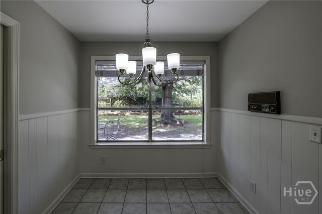 12 Jameswood Avenue, Savannah, GA 31406