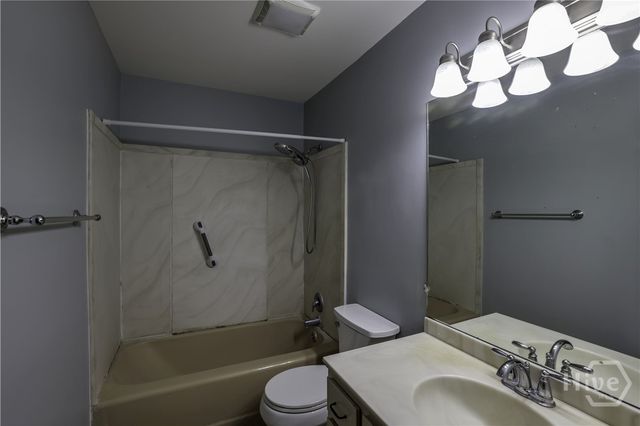 12 Jameswood Avenue, Savannah, GA 31406