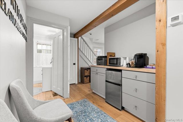 64 Broadway, Amityville, NY 11701