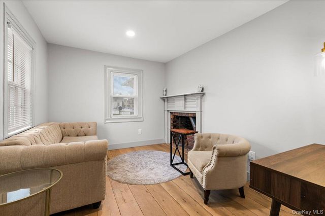 64 Broadway, Amityville, NY 11701