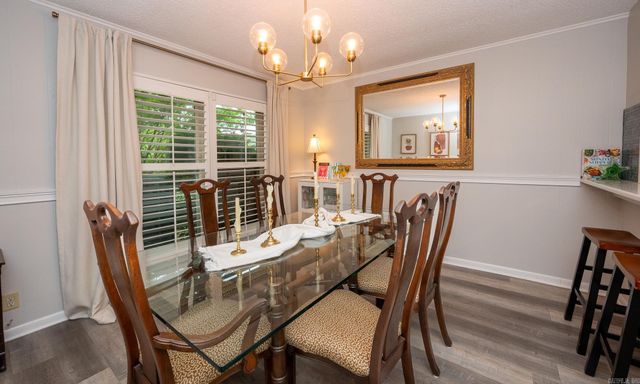 32 Hampshire Circle, Little Rock, AR 72212