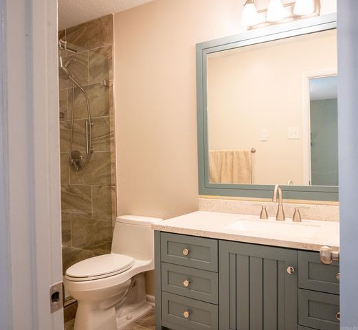 32 Hampshire Circle, Little Rock, AR 72212
