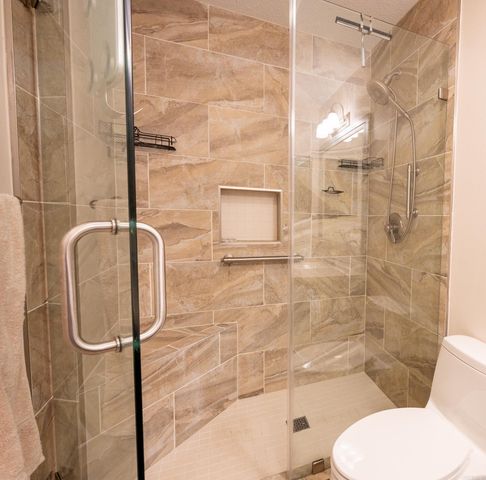 32 Hampshire Circle, Little Rock, AR 72212