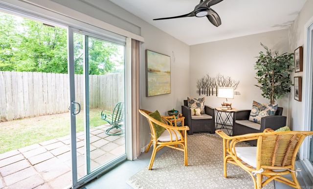 32 Hampshire Circle, Little Rock, AR 72212