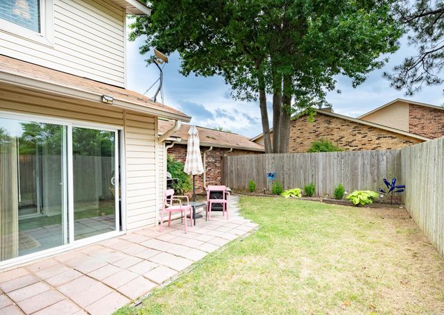 32 Hampshire Circle, Little Rock, AR 72212
