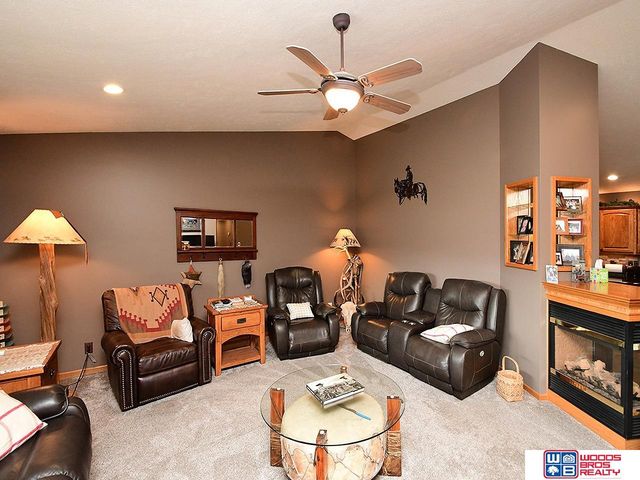 416 E Roscoe Street, Endicott, NE 68360