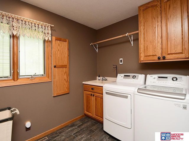 416 E Roscoe Street, Endicott, NE 68360