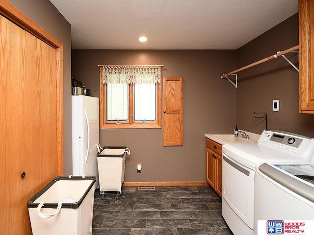 416 E Roscoe Street, Endicott, NE 68360