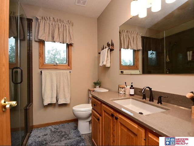 416 E Roscoe Street, Endicott, NE 68360