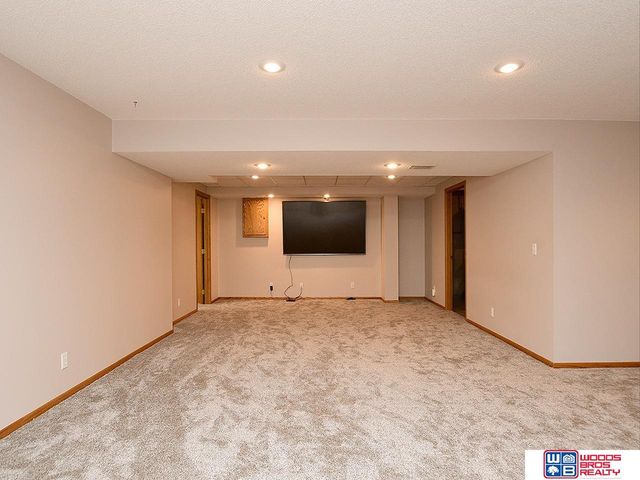 416 E Roscoe Street, Endicott, NE 68360