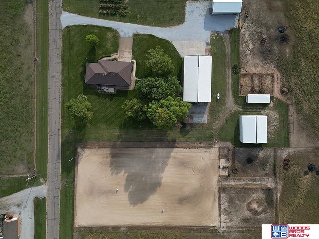 416 E Roscoe Street, Endicott, NE 68360