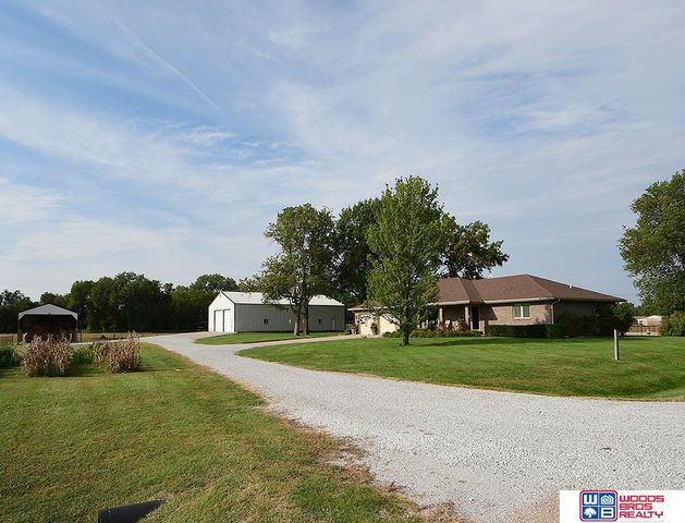 416 E Roscoe Street, Endicott, NE 68360