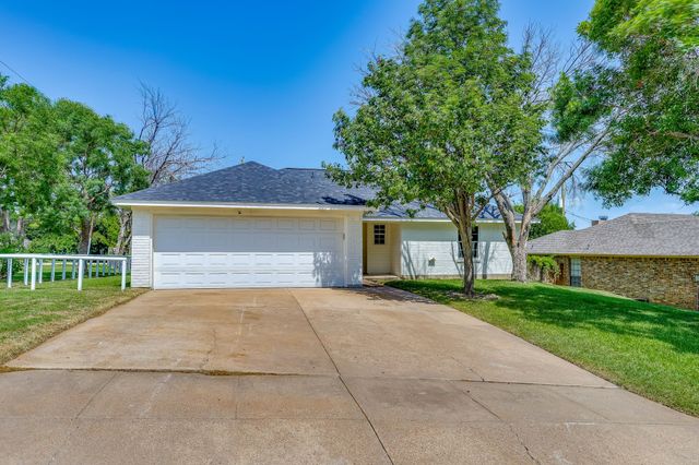 912 Blue Ridge Drive, Burleson, TX 76028
