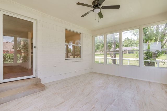 912 Blue Ridge Drive, Burleson, TX 76028