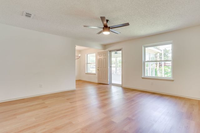912 Blue Ridge Drive, Burleson, TX 76028