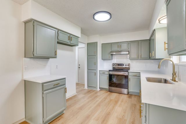 912 Blue Ridge Drive, Burleson, TX 76028