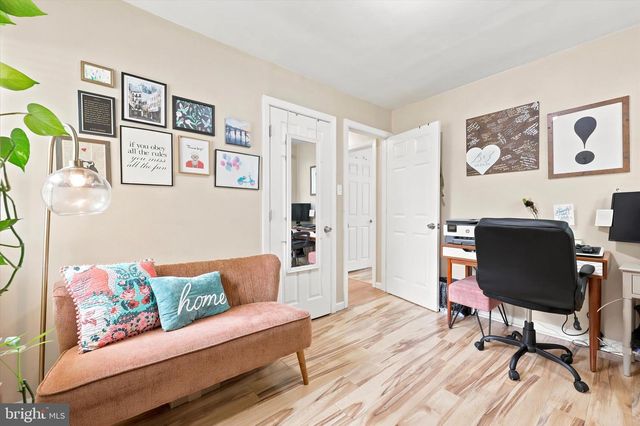 11 WARWICK RD, Stratford, NJ 08084