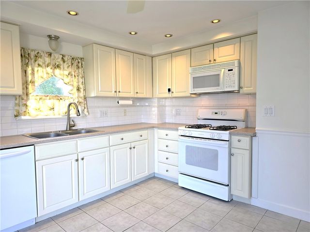 135 Cornell Street, Cranston, RI 02920