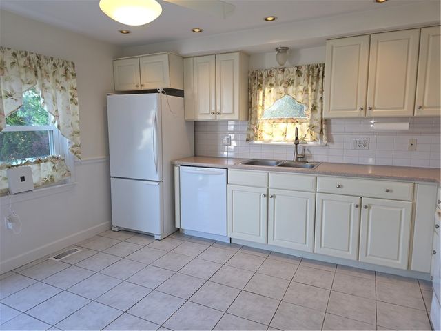 135 Cornell Street, Cranston, RI 02920