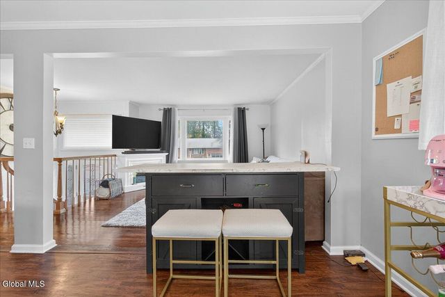 205 E Palmer Avenue, Rotterdam, NY 12303