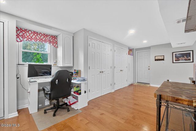 205 E Palmer Avenue, Rotterdam, NY 12303