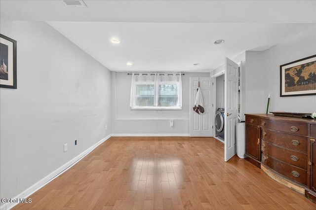 205 E Palmer Avenue, Rotterdam, NY 12303