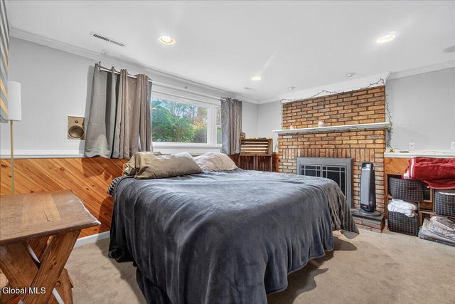 205 E Palmer Avenue, Rotterdam, NY 12303