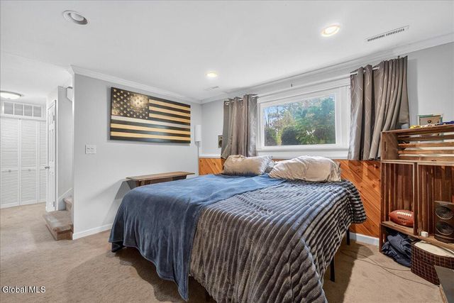 205 E Palmer Avenue, Rotterdam, NY 12303