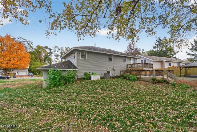 205 E Palmer Avenue, Rotterdam, NY 12303