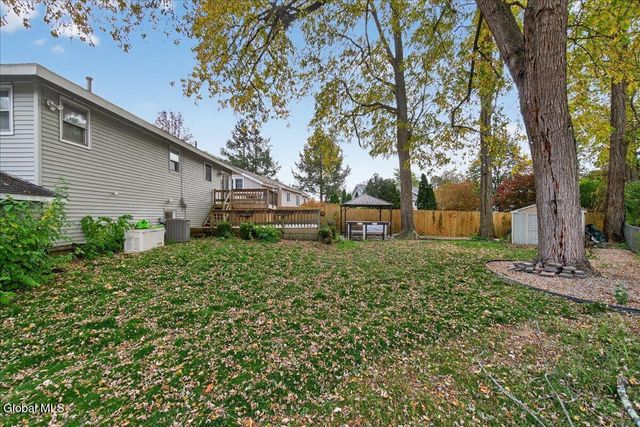 205 E Palmer Avenue, Rotterdam, NY 12303